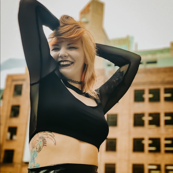 Meet your Posher, Tess - Picture 1 of 2